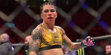 jessica andrade wardrobe malfunction: Jessica。